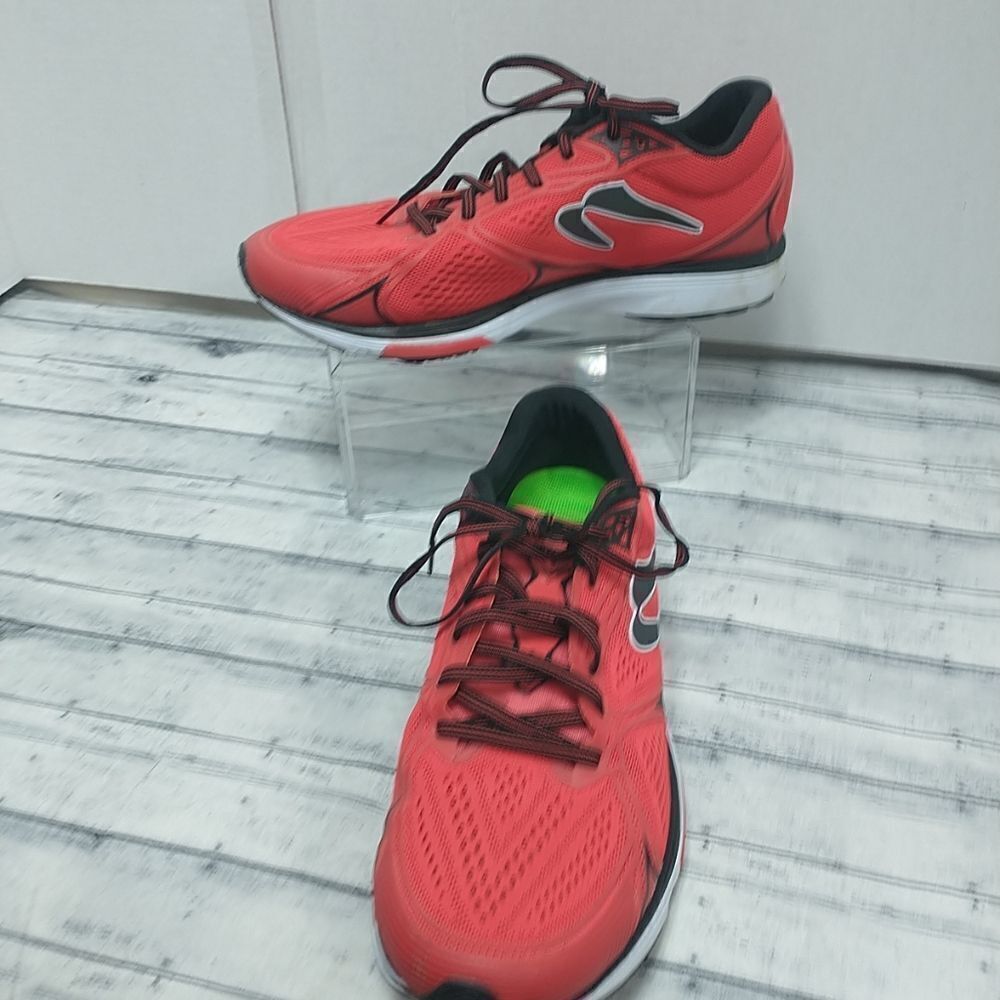 Newton Fate 6 Mens SZ 12 Running Shoes M011520 Sneakers Red.